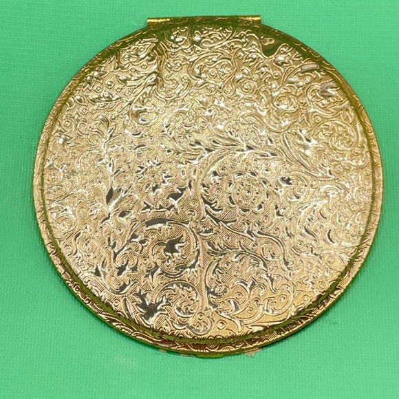 Vintage Dorothy Gray Secret of the Sea NIB Gold Embossed Powder Compact 1961